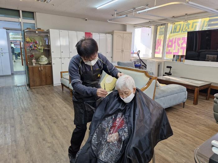 /user/l/loveroom/editor/2509/326009b36a1a2170527155031bd4db43_1756976414_9453.jpg 이미지크게보기