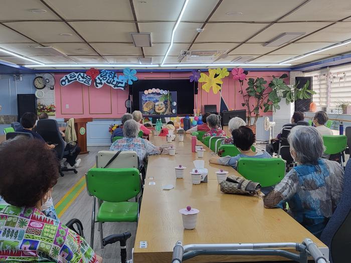 /user/l/loveroom/editor/2509/326009b36a1a2170527155031bd4db43_1756977892_2742.jpg 이미지크게보기