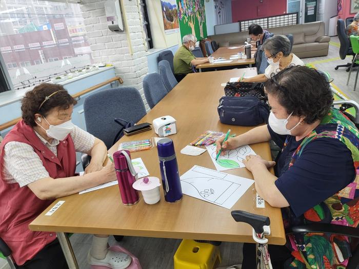 /user/l/loveroom/editor/2509/326009b36a1a2170527155031bd4db43_1756977892_5689.jpg 이미지크게보기