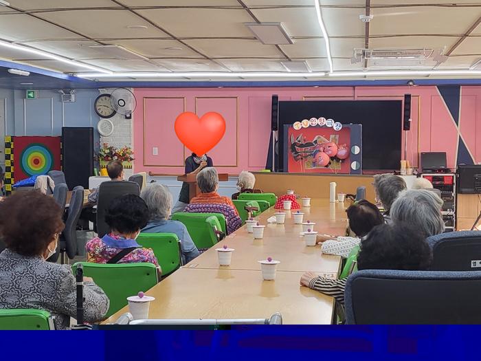 /user/l/loveroom/editor/2509/326009b36a1a2170527155031bd4db43_1756977892_6837.jpg 이미지크게보기