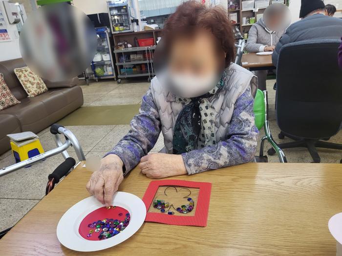 /user/l/loveroom/editor/2509/326009b36a1a2170527155031bd4db43_1756994807_7002.jpg 이미지크게보기