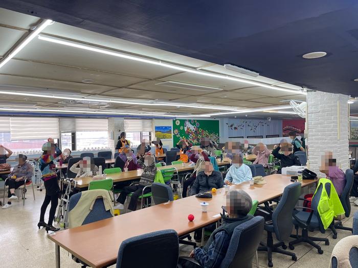 /user/l/loveroom/editor/2509/326009b36a1a2170527155031bd4db43_1756995169_2565.jpg 이미지크게보기